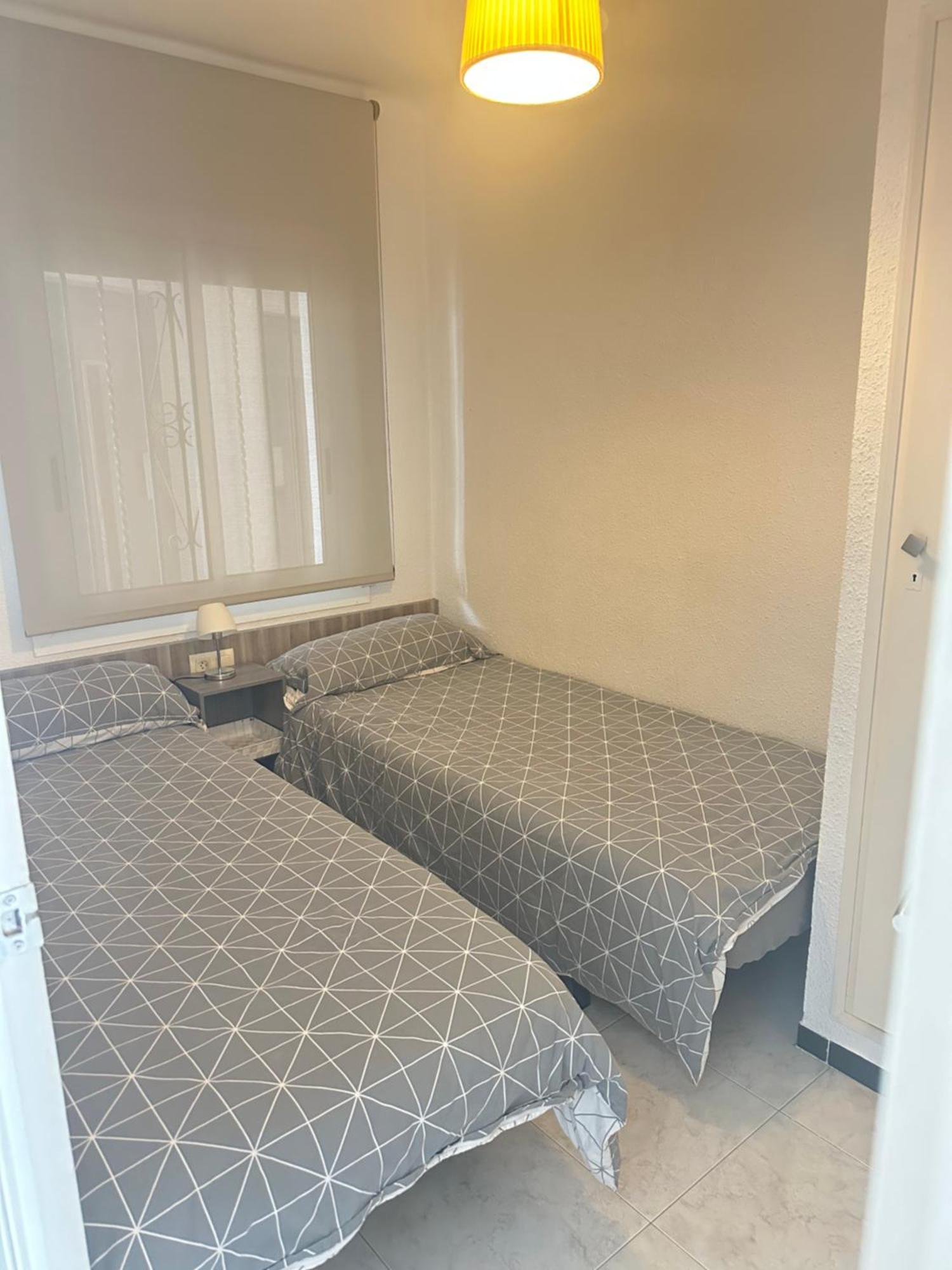 Bonito Apartamento En Roses Zona Familiar Kültér fotó